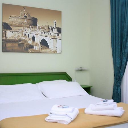 La Dolce Vita Romana Екстериор снимка