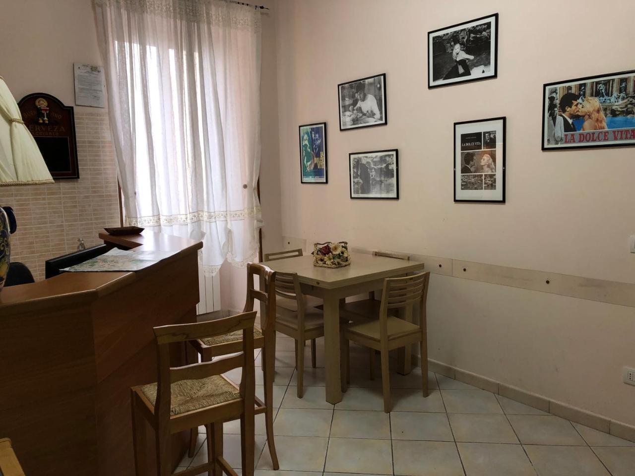 La Dolce Vita Romana Екстериор снимка